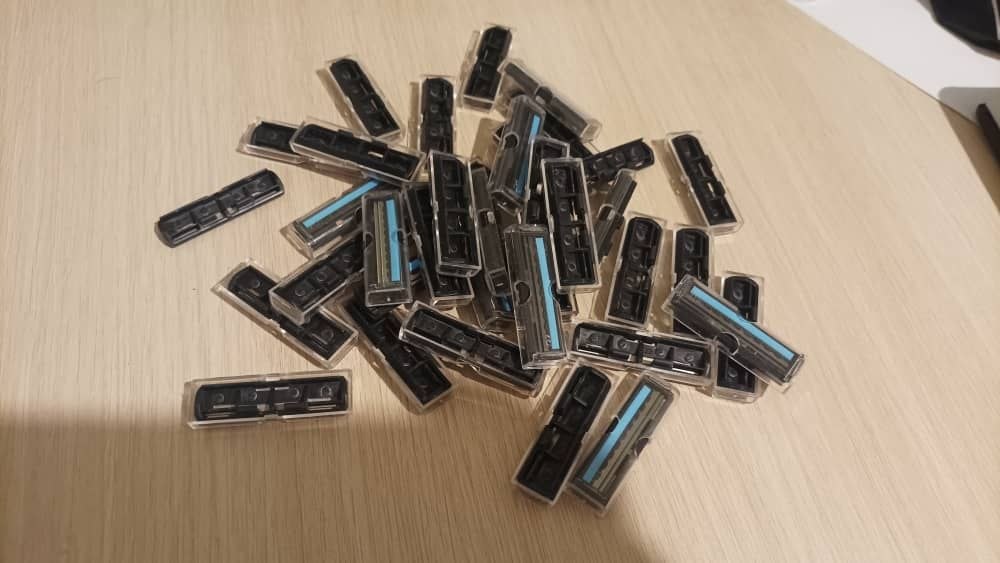 فروش عمده سر تیغ ژیلت از کارخانه